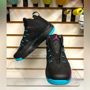 Jordan Super.Fly Sneakers